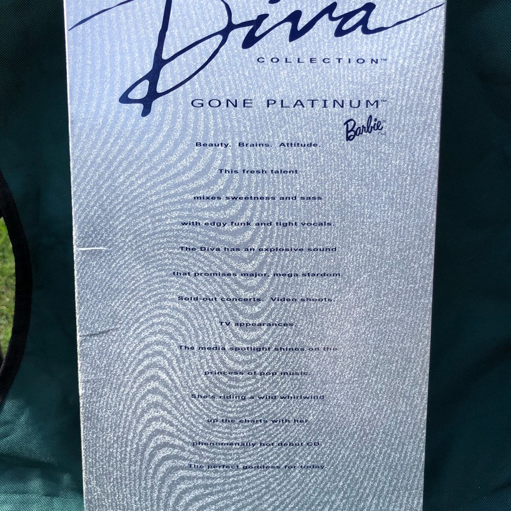 Collectors Edition - Picture 2 of 2
